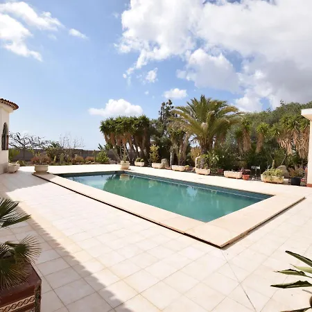 Beautiful In San Isidro With Pool