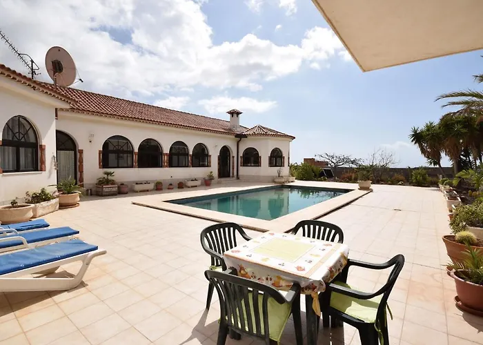 Beautiful In San Isidro With Pool * Granadilla de Abona