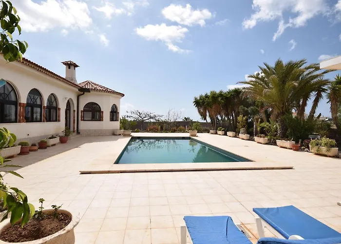 Beautiful In San Isidro With Pool * Granadilla De Abona